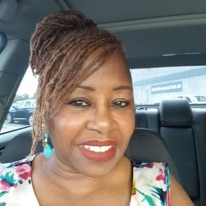 Meet your Posher, Edwina